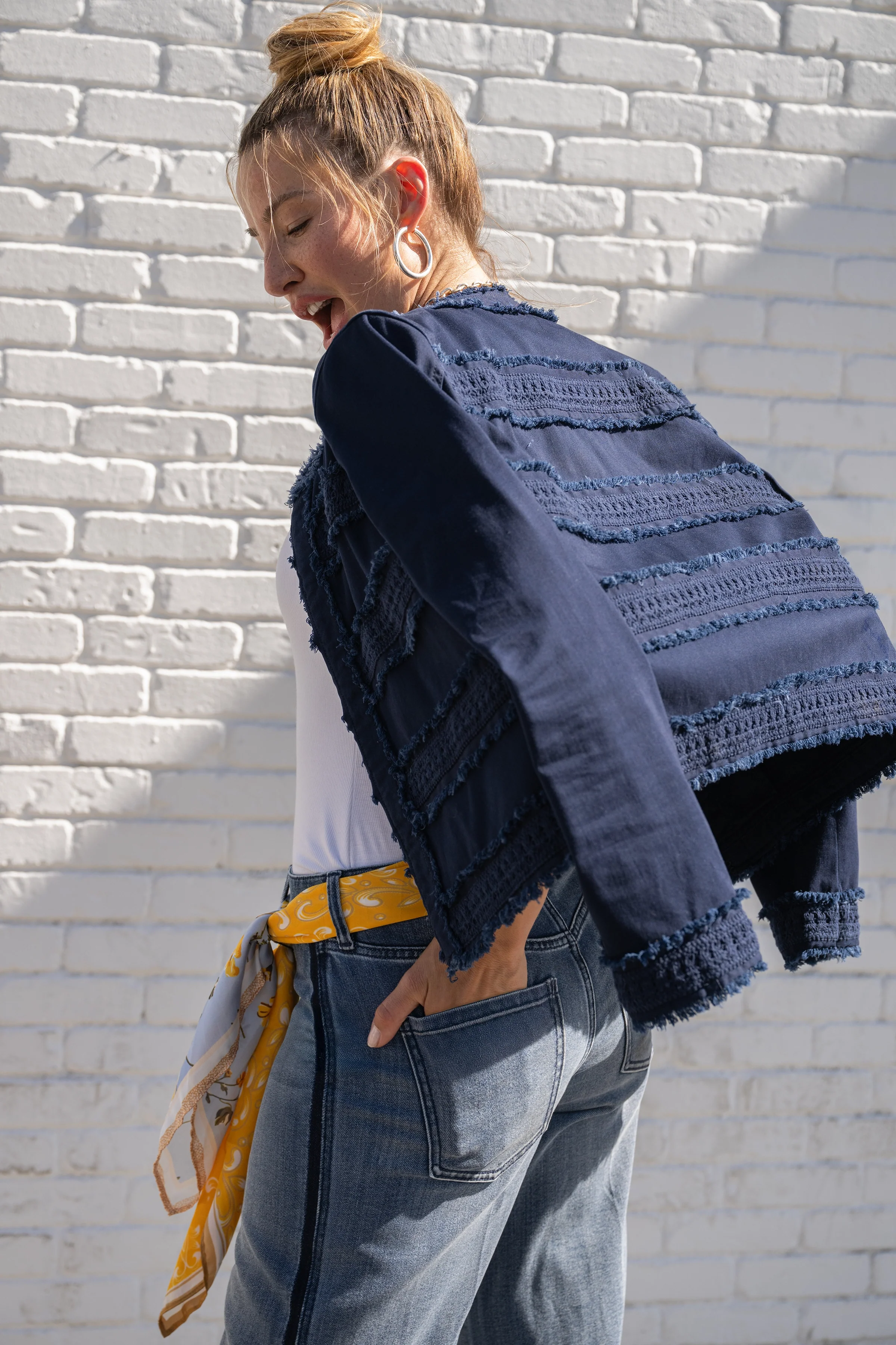 COLLARLESS JACKET WITH FRAY & LACE - Image 5