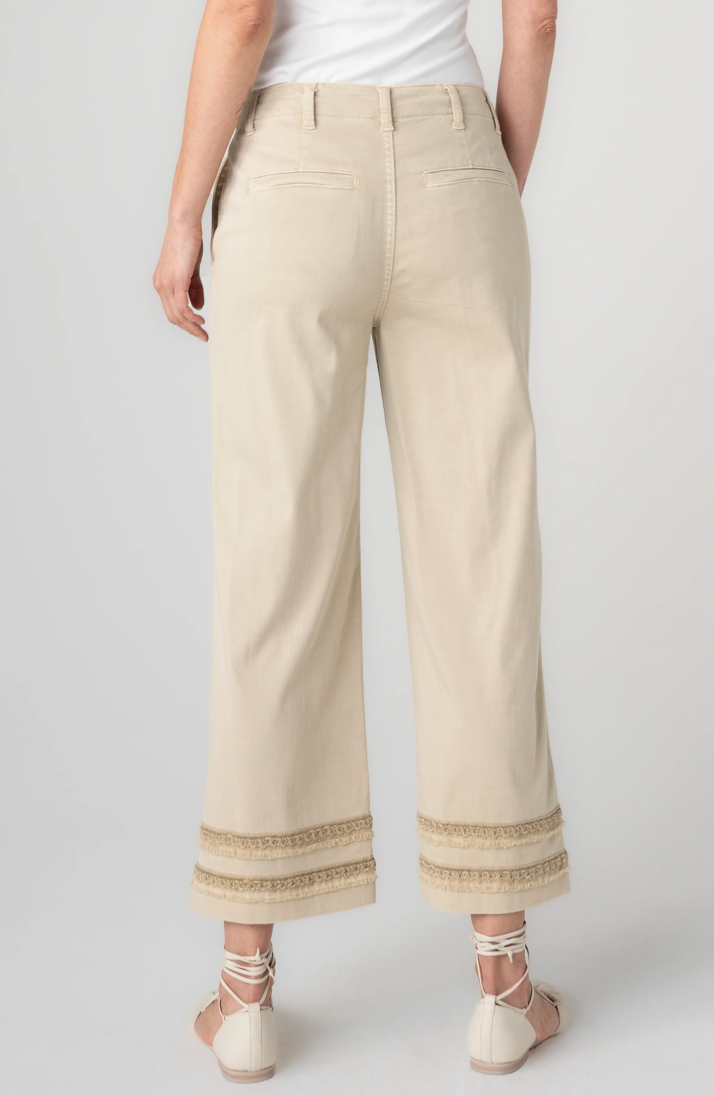 CROP WIDE LEG W/ FRAY & LACE - Image 2