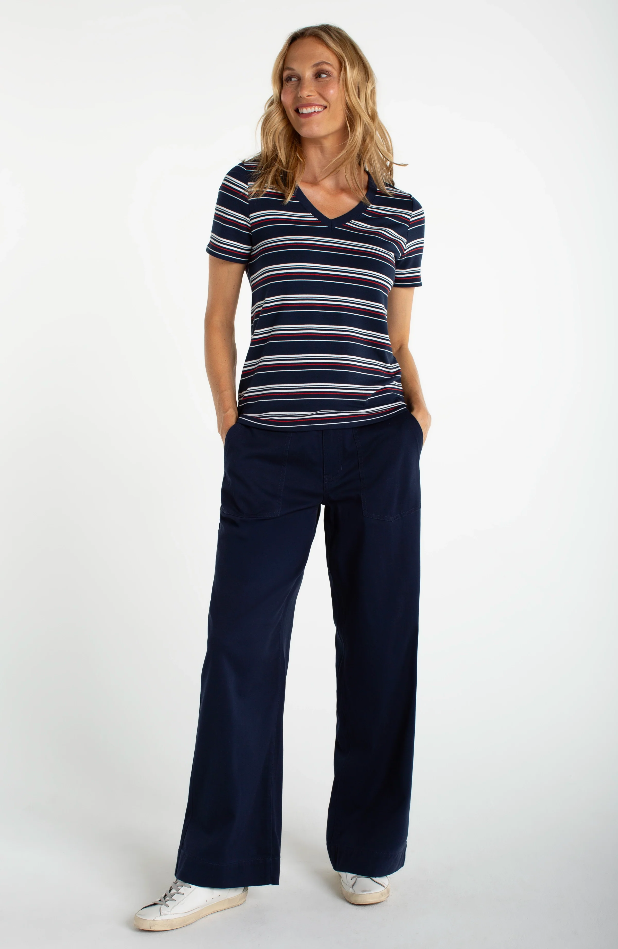 SHORT SLEEVE V-NECK KNIT TEE - Image 2