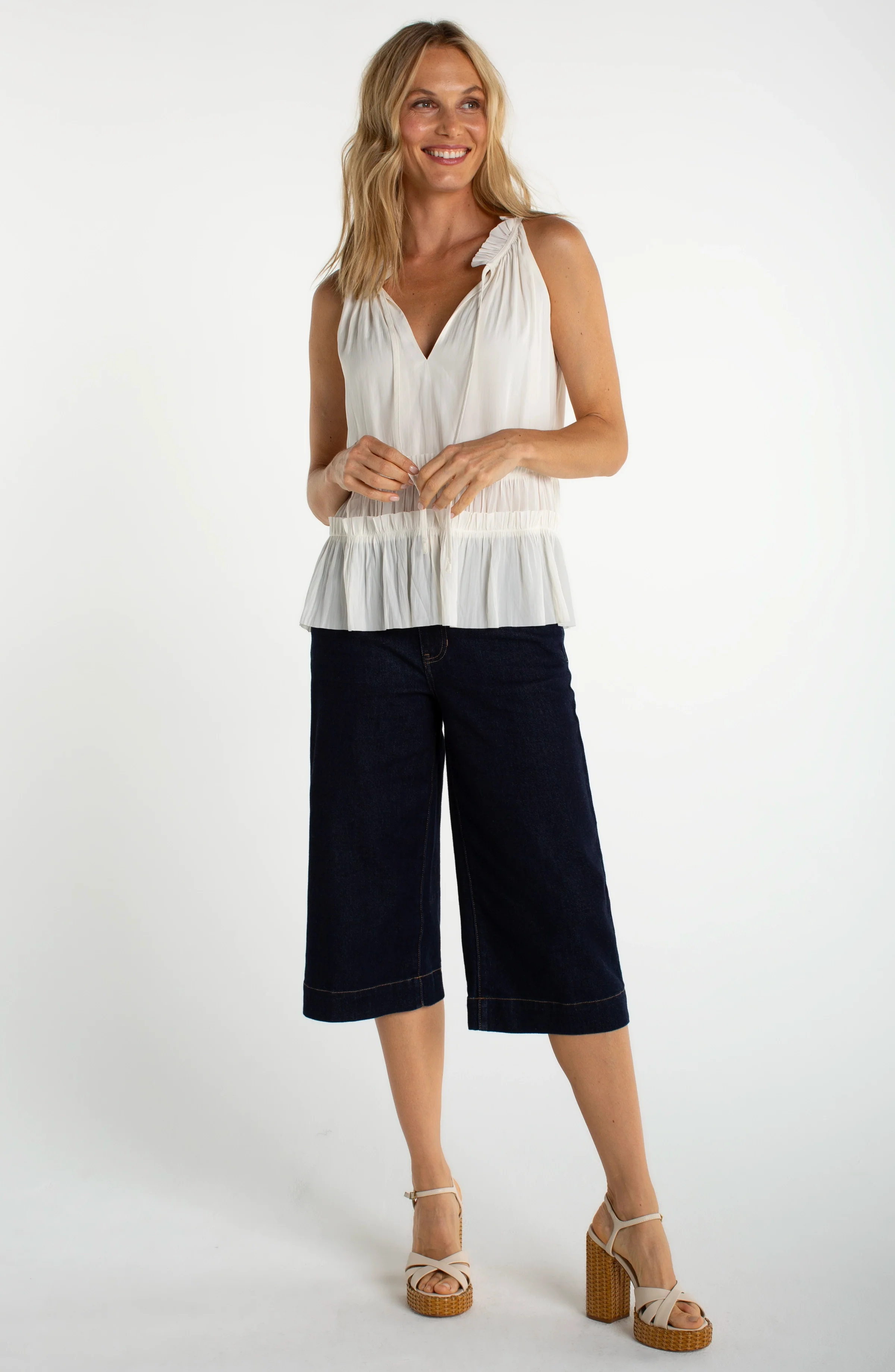 SLEEVELESS WOVEN TOP WITH RUFFLES - Image 5
