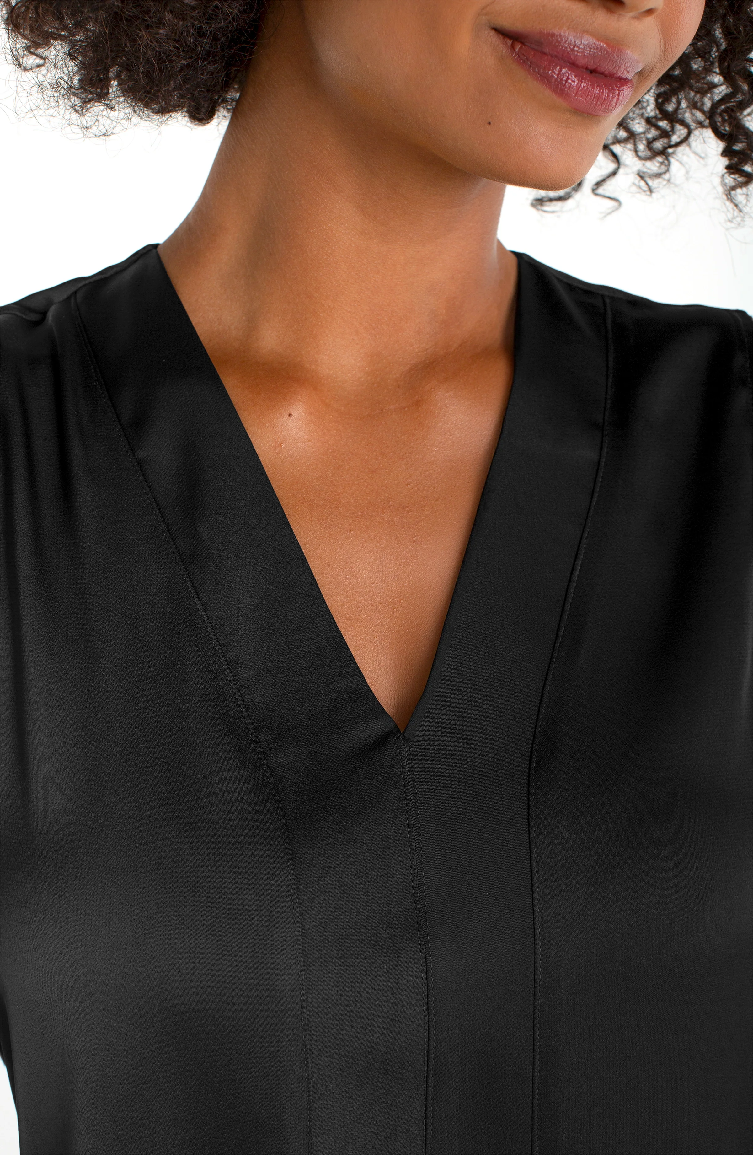 SLEEVELESS V-NECK WOVEN-TO-KNIT TOP - Image 3
